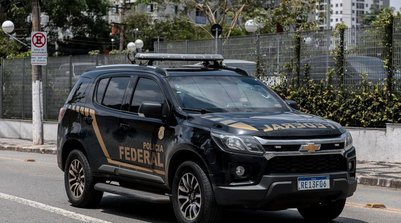 04/03/2026 - São Paulo - Movimentação de jornalistas e policiais federal na sede da Polícia Federais, no bairro da Lapa em São Paulo. Hoje o presidente do Banco Master, Daniel Vorcaro foi preso pela PF. Foto: Paulo Pinto/Agência Brasil (Foto: © Paulo Pinto/ Agência Brasil)