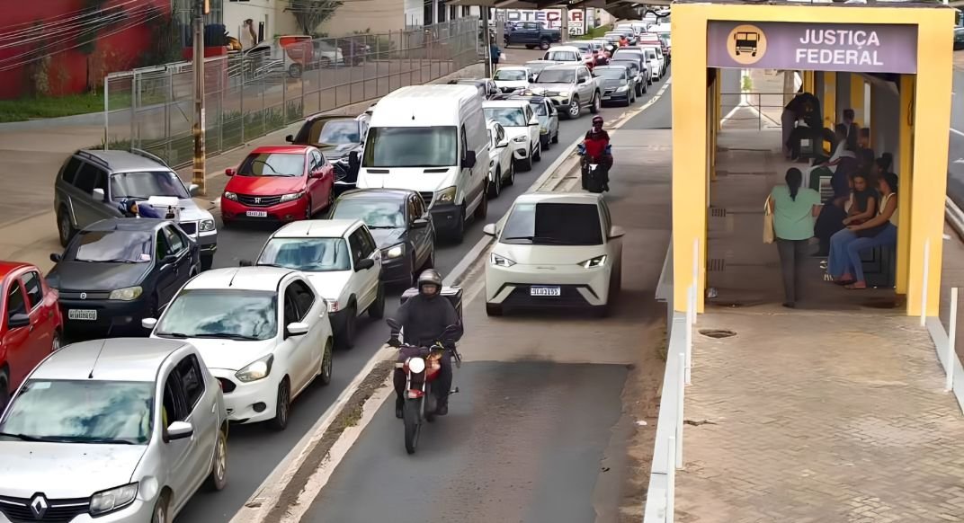 A STRANS orienta que os condutores observem os prazos estabelecidos e realizem o procedimento com antecedência, a fim de evitar a suspensão da permissão.
