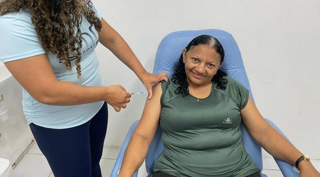 A vacina está disponível em todas as 91 UBS da capital e também no posto do Teresina Shopping (Foto: Ascom FMS)