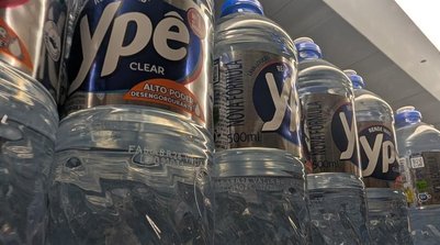 Anvisa mantém recomendação para que consumidores não utilizem produtos da Ypê atingidos (Foto: Paulo Renato Nepomuceno)