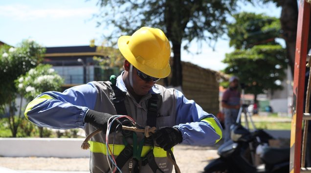 Apenas profissionais da Distribuidora, (Foto: Reprodução)