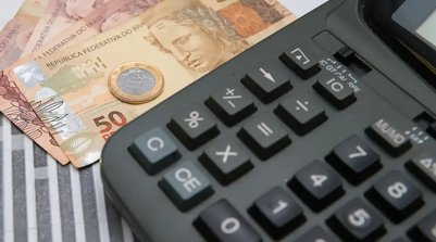Economia, Moeda, Real,Dinheiro, Calculadora (Foto: © Marcello Casal JrAgência Brasil)