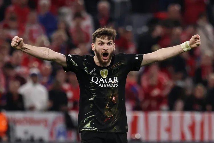 Kvaratskhelia: Atacante é um dos principais nomes do PSG na temporada ((