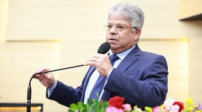 O deputado rebateu críticas da deputada Gracinha Mão Santa sobre o caso Master (Foto: : Régis Falcão/Ascom Alepi)