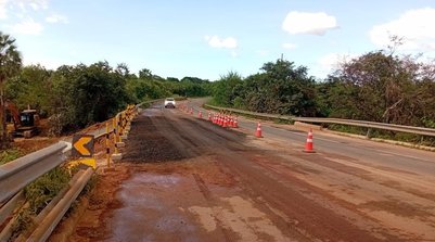 BR-343 é temporariamente liberada após obra por cratera e terá nova interdição a partir de terça (9) (Foto: Divulgação/DNIT)