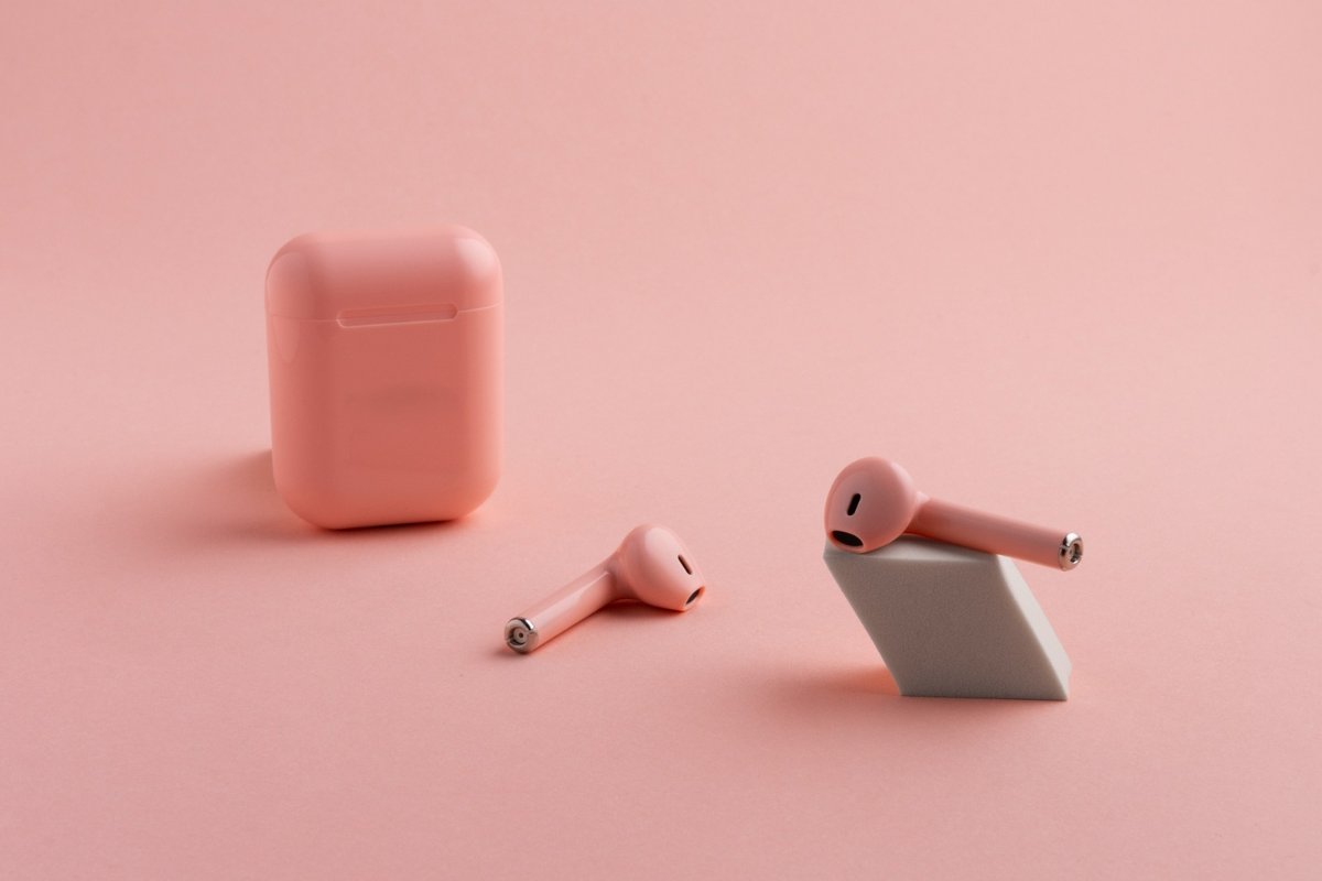 Dispositivos como fones intra-auriculares,
