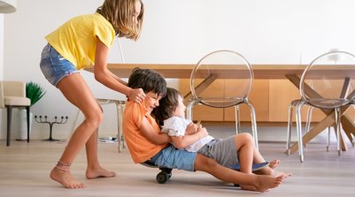 Especialista alerta para queimaduras, quedas, intoxicações e afogamentos dentro de casa (Foto: Reprodução)