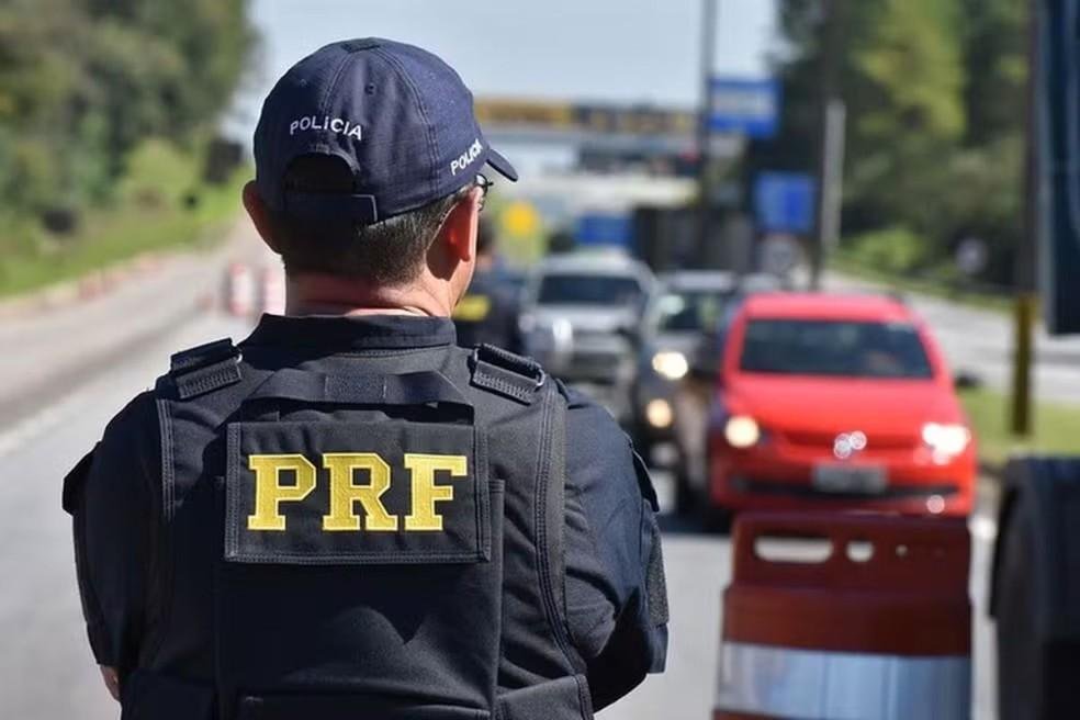 Polícia Rodoviária Federal (PRF) atendeu o acidente.