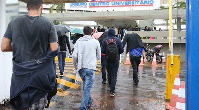 Processo deve ser feito pela internet (Foto: Antonio Cruz/ Agência Brasil)