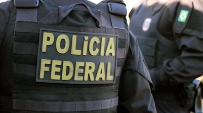 Ação apura a subtração de mais de 20 toneladas de livros do Programa Nacional do Livro Didático (PNLD) (Foto: Foto: Polícia Federal/Arquivo)