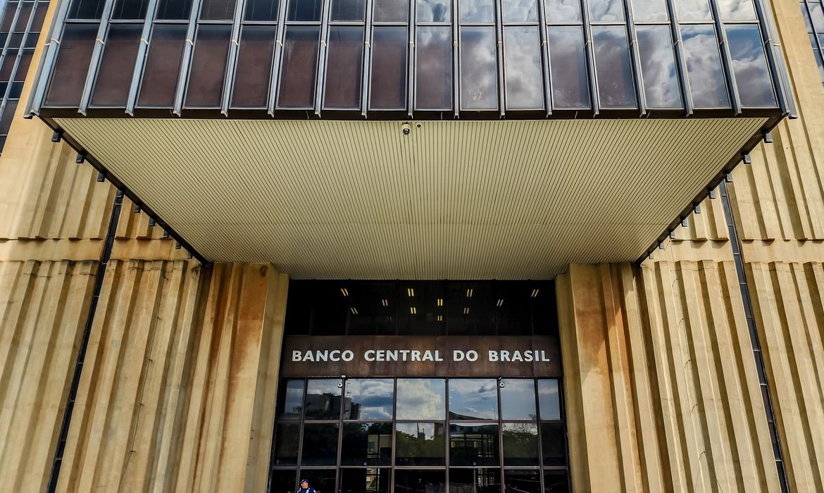 Estimativa para o IPCA recua pela sexta semana consecutiva, diz BC