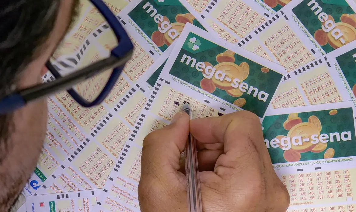 Nenhuma aposta acertou as seis dezenas sorteadas nesta quinta-feira