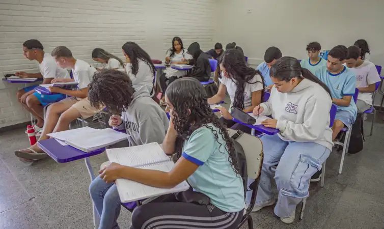 No Norte e Nordeste, é maior a dependência de "bicos"