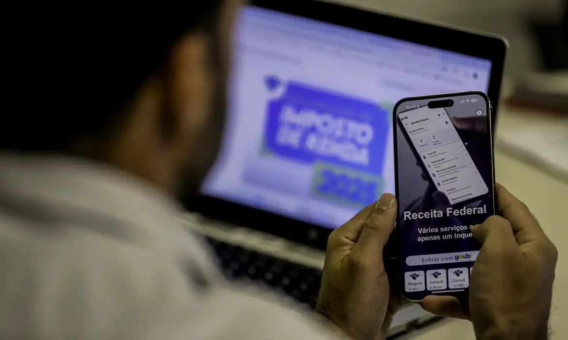 Cerca de 412 mil contribuintes receberão valor total de R$ 1,26 bilhão