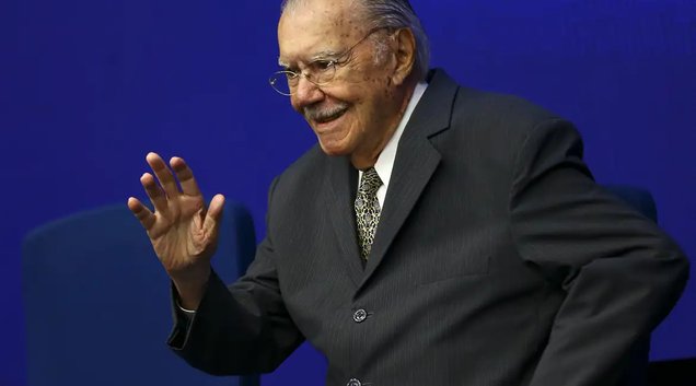 Ex-presidente partiu de São Luís para São Paulo (Foto: Marcelo Camargo/Agência Brasil)