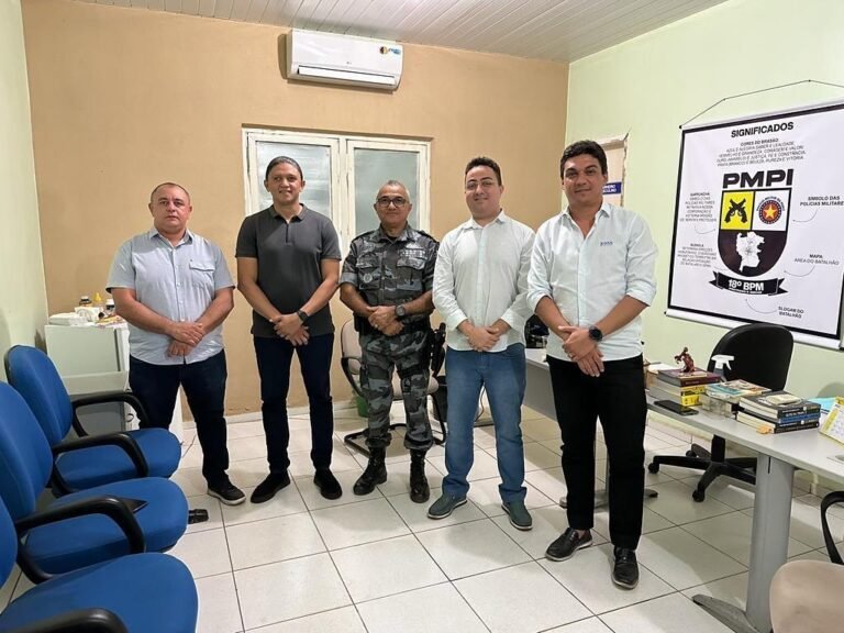 Prefeitos do Piauí se reúnem com a Polícia Militar para melhorar a segurança no trânsito