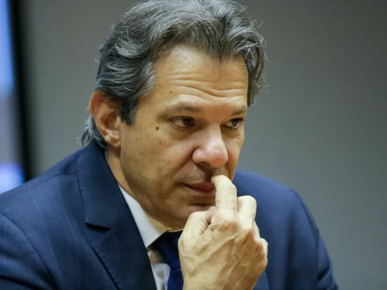 Haddad já admite dificuldade para zerar o déficit em 2024