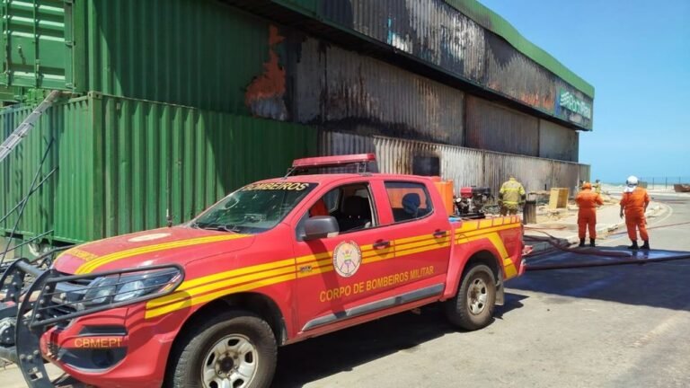 Incêndio no depósito do canteiro de obras do Porto é controlado sem vítimas nem impacto no cronograma de serviços